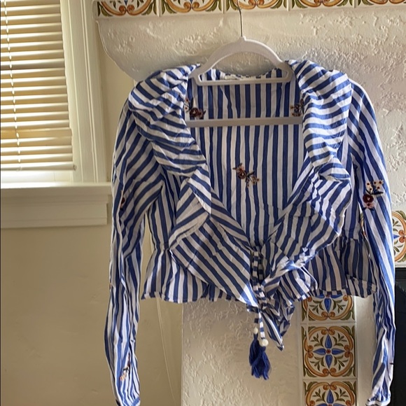 Revolve cropped blouse - Picture 2 of 4